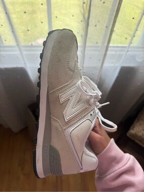 New Balance Womens Beige and White Lace-Up Sneakers